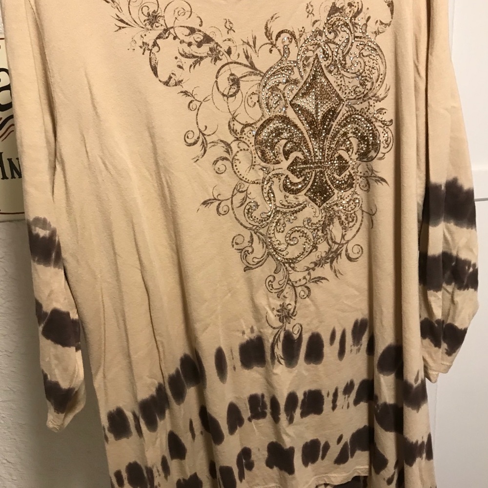 Women’s blouse